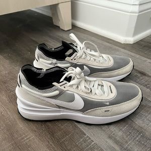 Nike Waffle One Women’s Sneaker